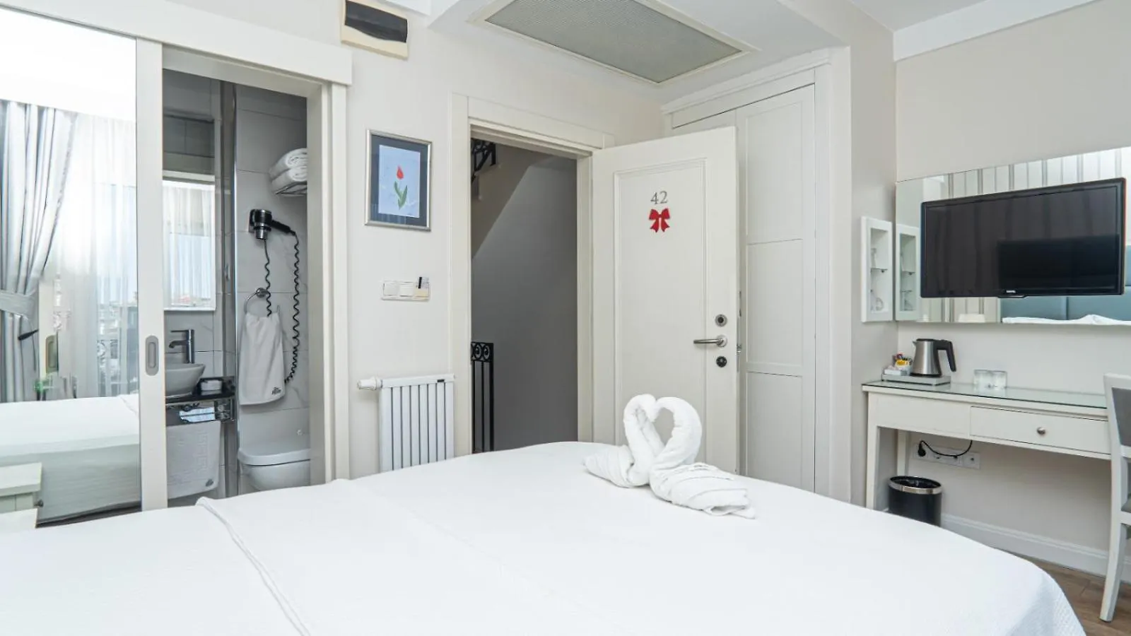 Ten Rooms Istanbul Hotel (Adults Only)