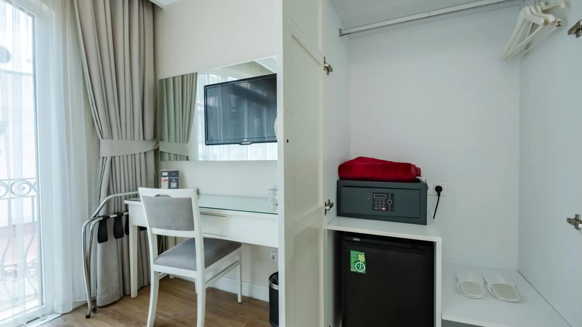 Ten Rooms Istanbul Hotel (Adults Only)