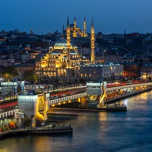 Momento Golden Horn Otel