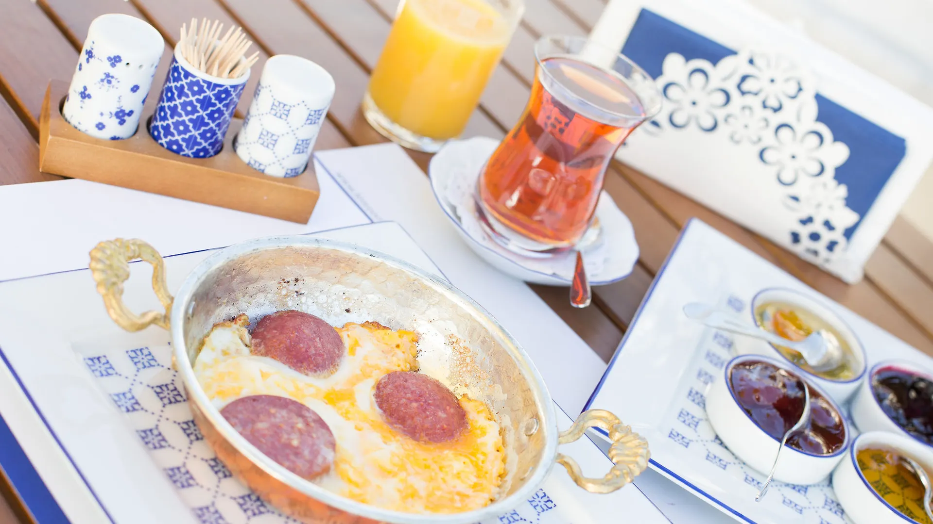 Ten Rooms Istanbul Hotel (Adults Only)