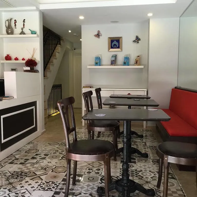 Ten Rooms Istanbul Hotel (Adults Only)